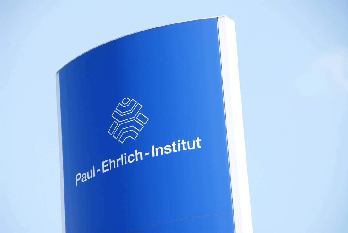 Das Paul-Ehrlich-Institut (PEI) ruft Apotheken und Arztpraxen auf, noch vor dem 31. März ihre Impfstoffbestellungen abzugeben. / © Adobe Stock/Hans-Joachim Nitschmann