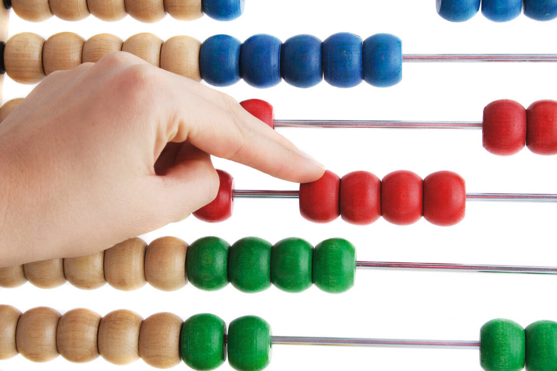 Ob Schulen geschlossen werden, ist regional unterschiedlich und kann sich in der aktuellen Situation täglich ändern. / Foto: Fotolia/Kaarsten