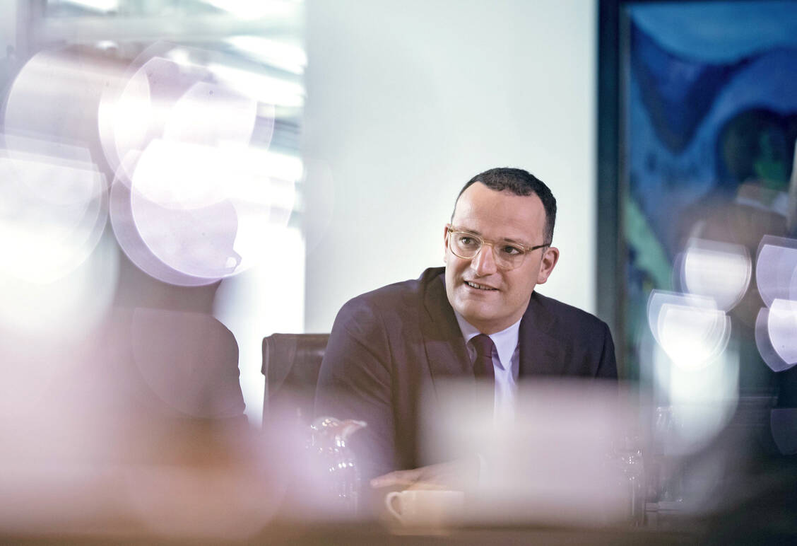Bundesgesundheitsminister Jens Spahn (CDU) hat eine Gegenäußerung zur VOASG-Stellungnahme des Bundesrats vorgelegt. Morgen steht sie auf der Tagesordnung im Kabinett. / Foto: Imago/photothek