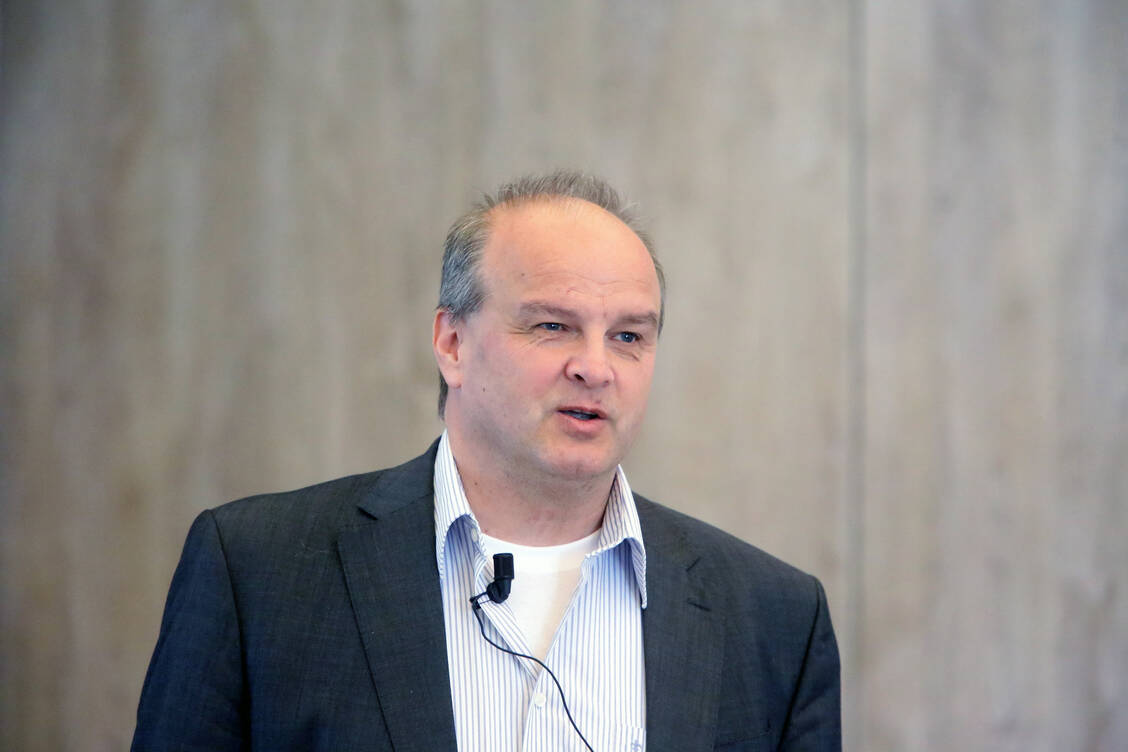Peter Froese, Chef des Apothekerverbands Schleswig-Holstein, fordert eine gut vernetzte Apothekerschaft. Nur gemeinsam können die Herausforderungen der Digitalisierung gemeistert werden. / Foto: PZ/Alois Müller