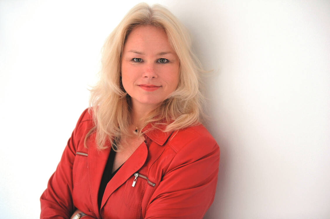 Schluss mit Arzt-zentrierter Versorgung: Eine Gruppe von Bundes- und Landtagsabgeordneten der Grünen um deren Obfrau im Gesundheitsausschuss des Bundestags, Kirsten Kappert-Gonther, dringt auf die Umverteilung der Aufgaben im Gesundheitswesen. / Foto: Kirsten Kappert-Gonther