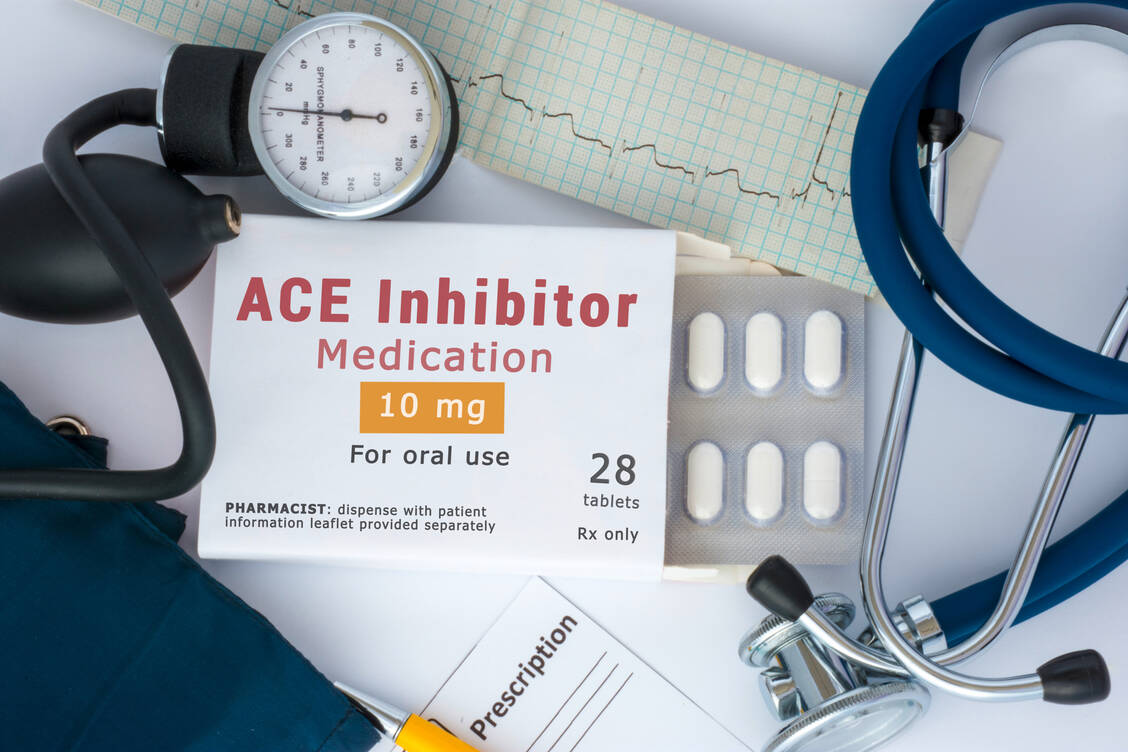 Derzeit wird spekuliert, ob ACE-Hemmer Herzpatienten anfälliger für das Coronavirus macht. Die Datenlage ist aber noch sehr dünn, der Benefit der Blutdrucksenker dagegen sehr groß und klar belegt. / Foto: Getty Images/Shidlovski