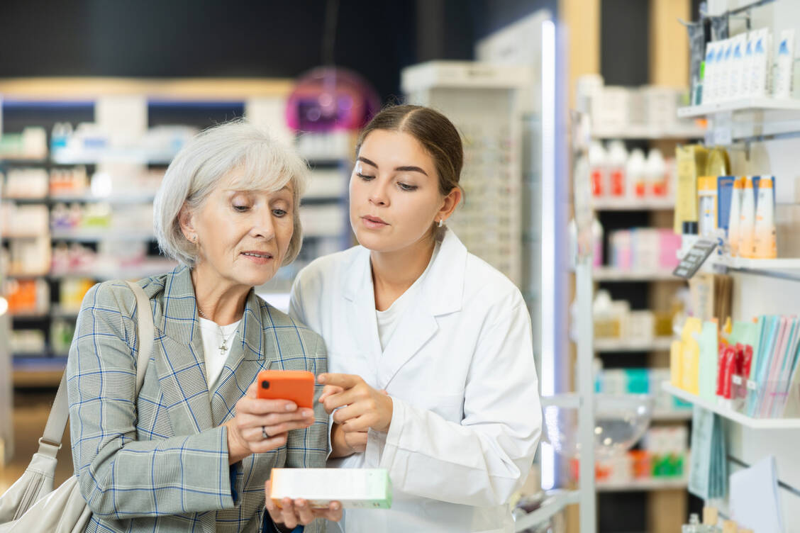 Online buchen, vor Ort versorgt werden – die moderne Gesundheitsversorgung von morgen. / © Adobe Stock/JackF