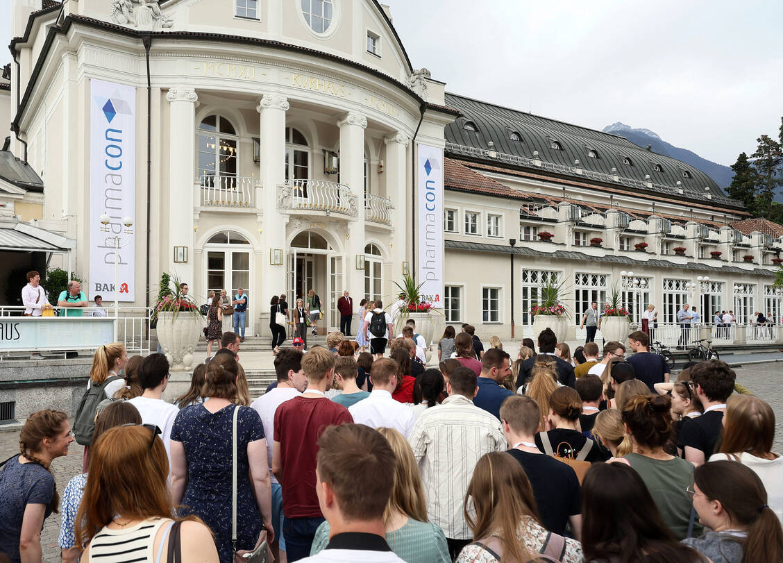 Unter den Teilnehmenden des diesjährigen Pharmacon Meran waren wieder viele junge Apothekerinnen und Apotheker, Pharmazeutinnen und Pharmazeuten im Praktikum sowie Studierende. / Foto: PZ/Alois Müller