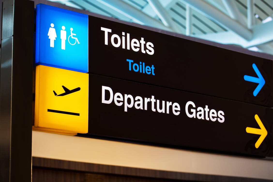Wer anfallsartigen Durchfall hat, bei dem auch Loperamid nicht hilft, muss die Reise nicht antreten und bekommt das Geld von der Reiserücktrittversicherung erstattet. / Foto: Adobe Stock/x4wiz