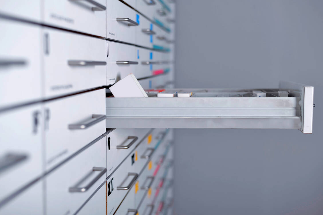 Künstliche Intelligenz kann künftig helfen, Lieferengpässe frühzeitig zu erkennen und gegenzusteuern. / Foto: Fotolia/2Design