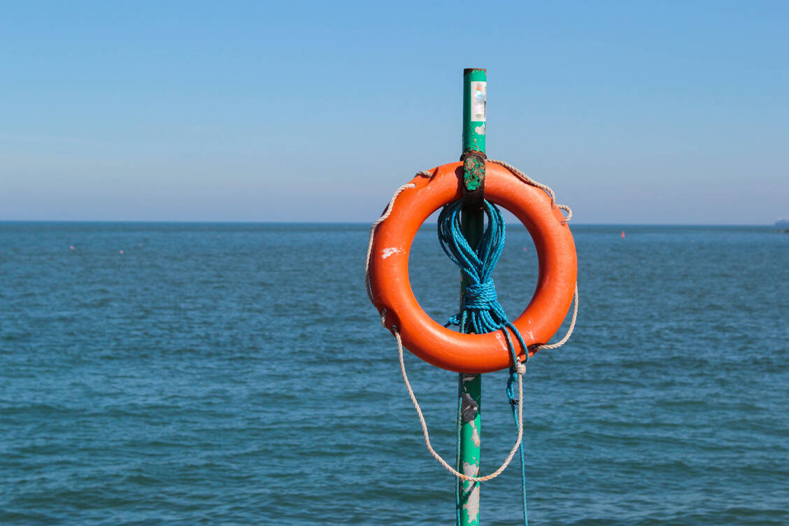 Laut WHO ist der Tod im Wasser eine der häufigsten Todesursachen überhaupt für Kinder, Jugendliche und junge Erwachsene. / Foto: Getty Images/Kinga Krzeminska