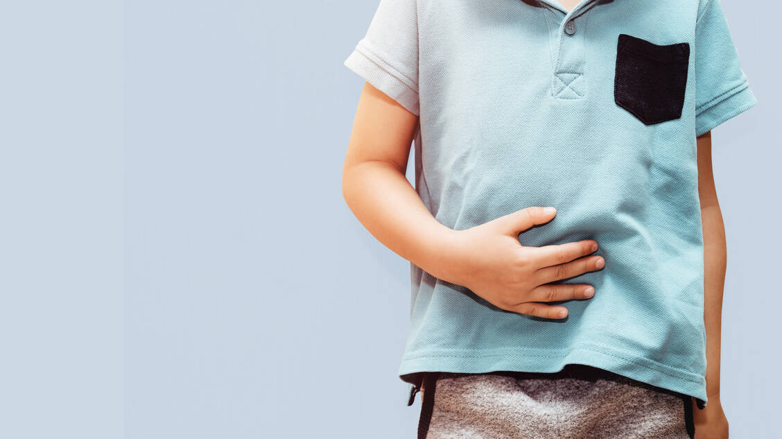 Möglicherweise kamen bei den Kindern, die zuletzt schwere akute Hepatitiden entwickelt haben, mehrere Faktoren zusammen: eine genetische Prädisposition plus die gleichzeitige Infektion mit AAV2 und einem Helfervirus. / Foto: Adobe Stock/Sebastian