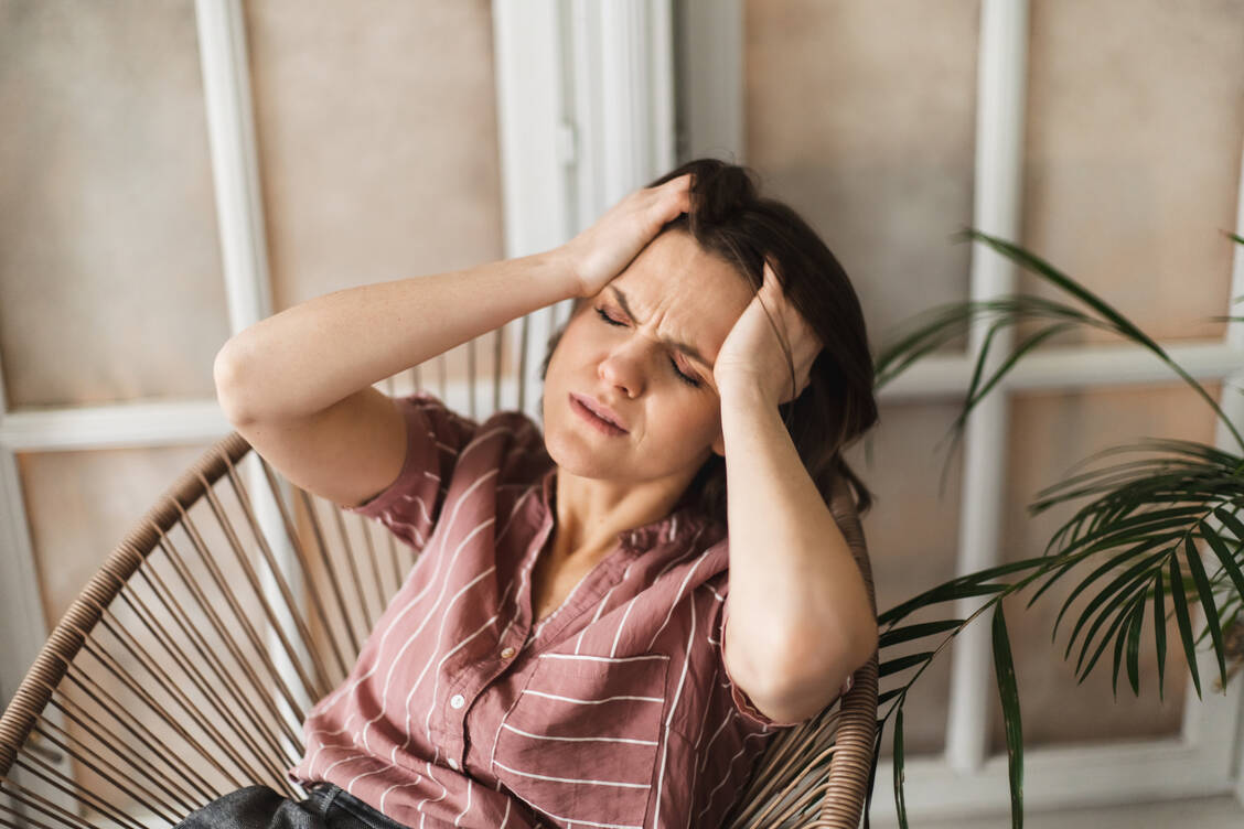 Wer dauerhaft Medikamente zur Prophylaxe einnehmen muss, ist oft nur therapieadhärent, wenn das Arzneimittel auch gut vertragen wird. / Foto: Getty Images/Kseniya Ovchinnikova
