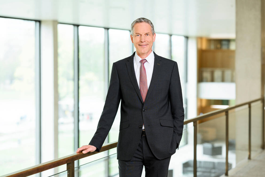 »Minister Lauterbach scheint keinerlei Überblick zu haben, wie sich die Situation der Apotheken in den letzten Jahren entwickelt hat«, so Jochen Haußmann, Parlamentarischer Geschäftsführer und Vize-Fraktionsvorsitzender der FDP-Landtagsfraktion in Baden-Württemberg. / Foto: FDP-Landtagsfraktion Baden-Württemberg