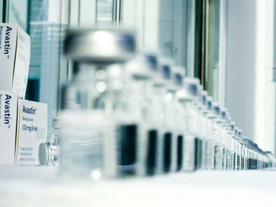 Mit dem Off-Label-Gebrauch von Avastin® zur Behandlung der feuchten altersabhängigen Makuladegeneration (AMD) könnte womöglich bald Schluss sein. / Foto: Roche