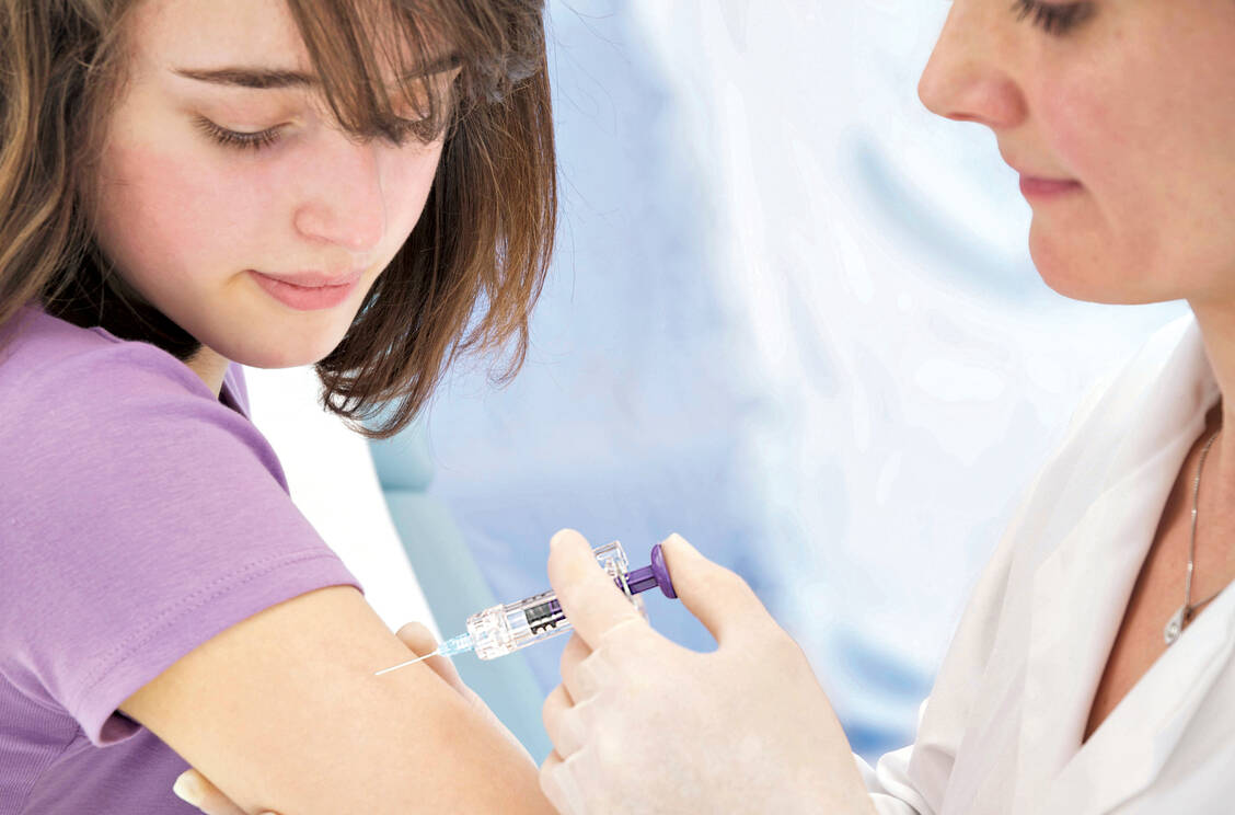 Die Ständige Impfkommission STIKO empfiehlt Mädchen und Jungen, den Impfschutz gegen HPV im Alter von 9 bis 14 Jahren aufzubauen. / Foto: Your Photo Today
