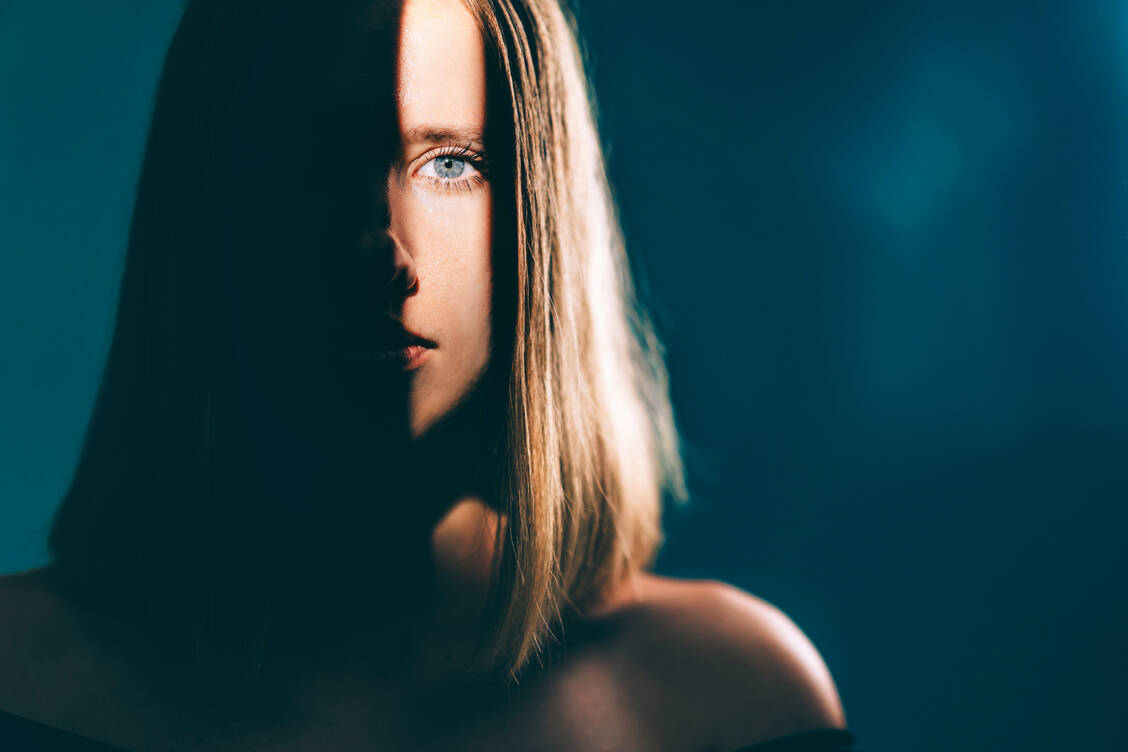 Haloperidol wirkt sofort sedierend, während der antipsychotische Effekt erst nach ein bis drei Wochen einsetzt. / © Getty Images/Yana Iskayeva