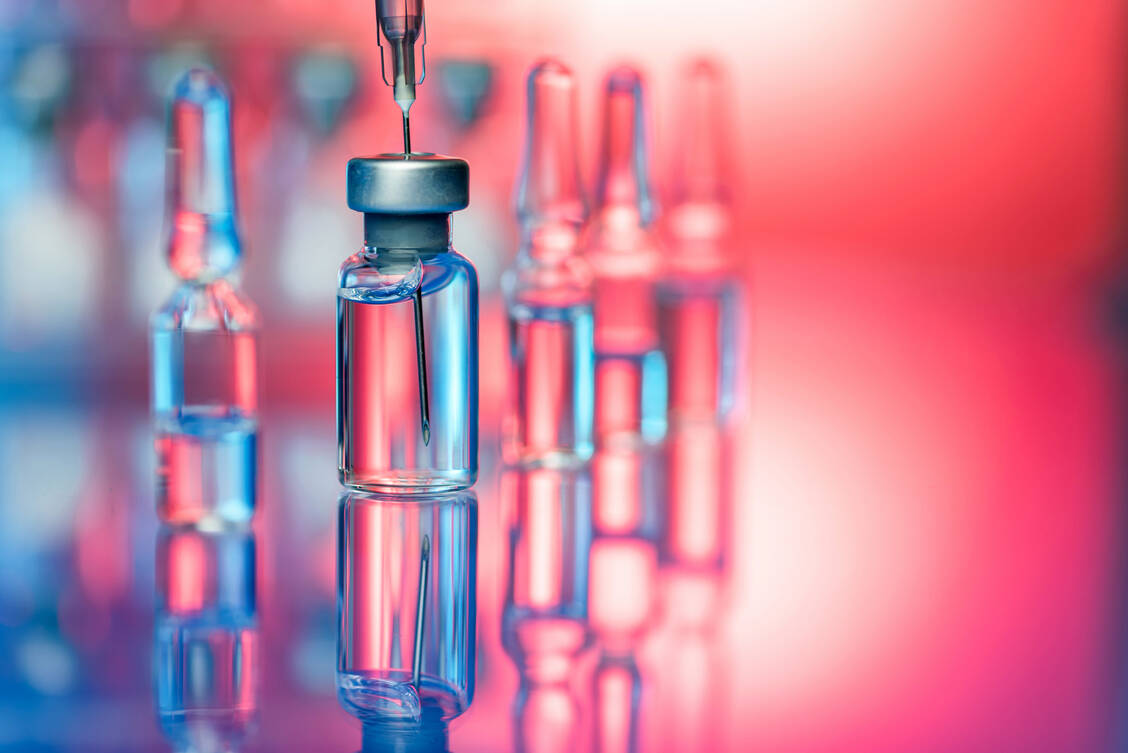 Der Coronaimpfstoff Hipra enthält die Rezeptorbindedomäne des Spike-Proteins von zwei Virusvarianten. / Foto: Getty Images/Toshe_O