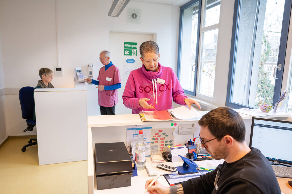 Eingangsbereich der Medizinischen Ambulanz ohne Grenzen / © Armut und Gesundheit in Deutschland/Andreas Reeg