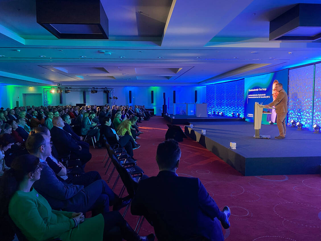 Tino Sorge (CDU), Parlamentarischer Staatssekretär im Bundesgesundheitsministerium. / © PZ/ Alexandra Amanatidou