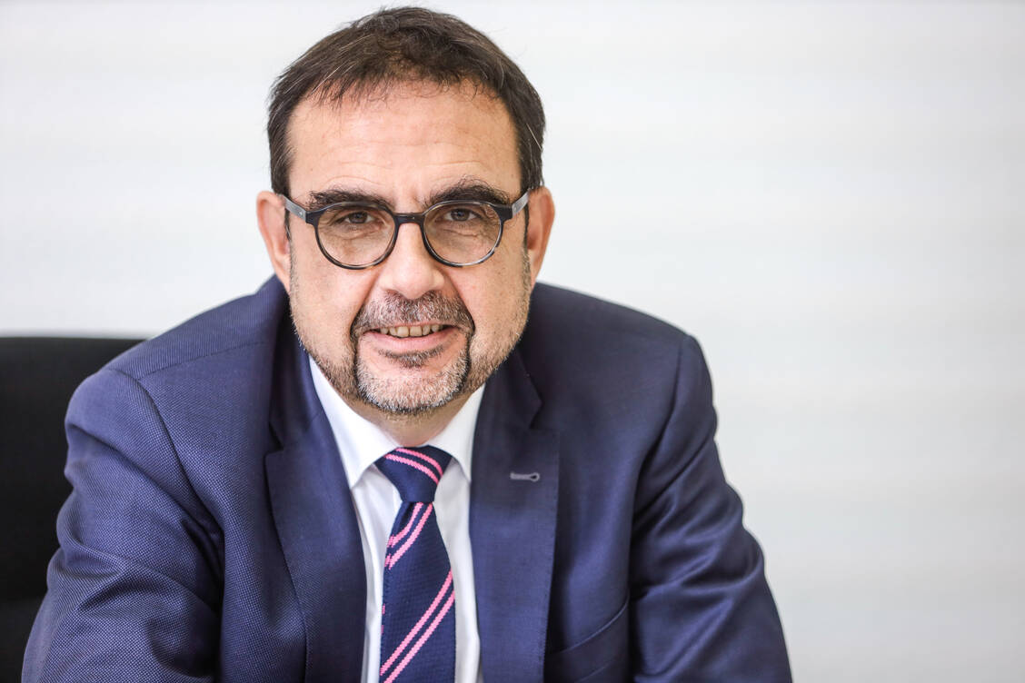 Bessere Rahmenbedingungen, klügere Bevorratung, effizienteres Frühwarnsystem, weniger Bürokratie: Der Plan von Bayerns Gesundheitsminister Klaus Holetschek und der sogenannten Pharma-Taskforce will die Engpasskrise mit vier Maßnahmen bekämpfen. / Foto: Bayerisches Staatsministerium für Gesundheit und Pflege