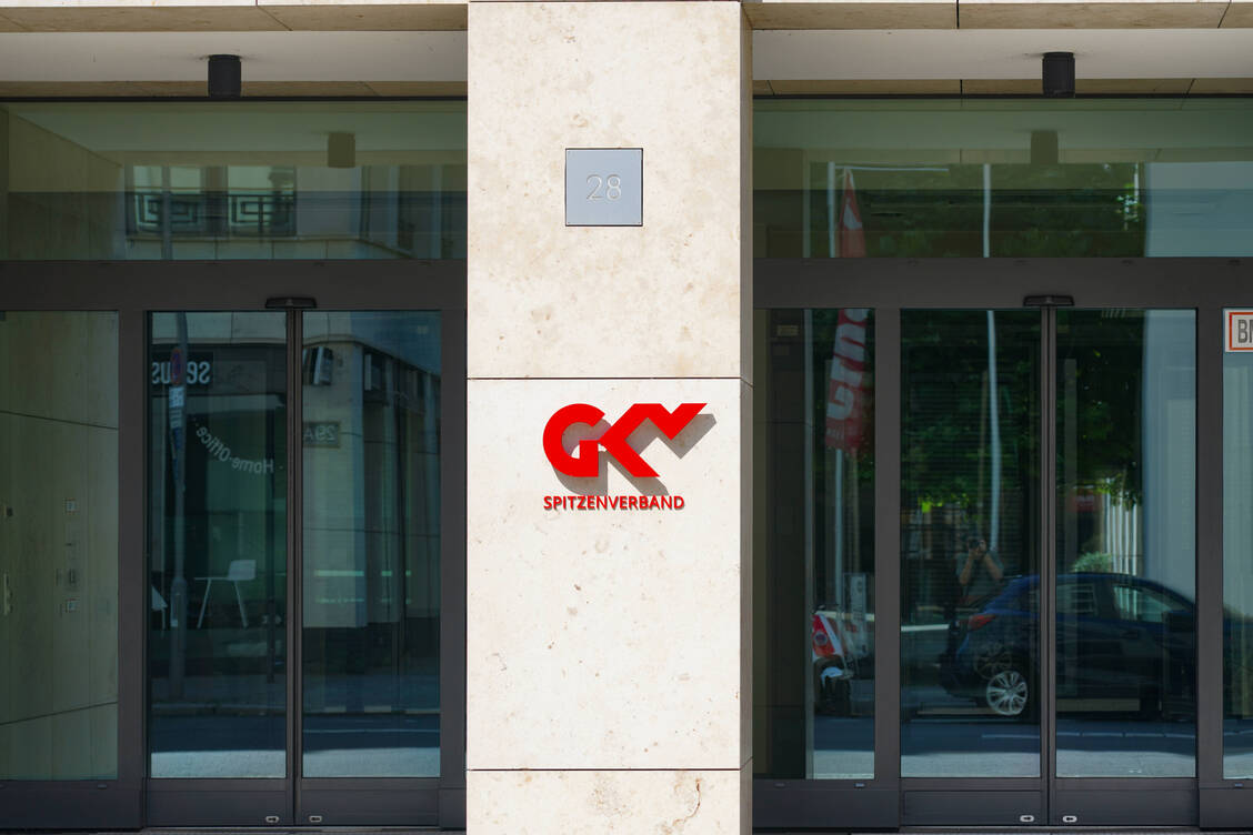 Laut GKV-Spitzenverband besteht »ein gutes und solides Netz an Apotheken« in Deutschland.  / © Imago/NurPhoto