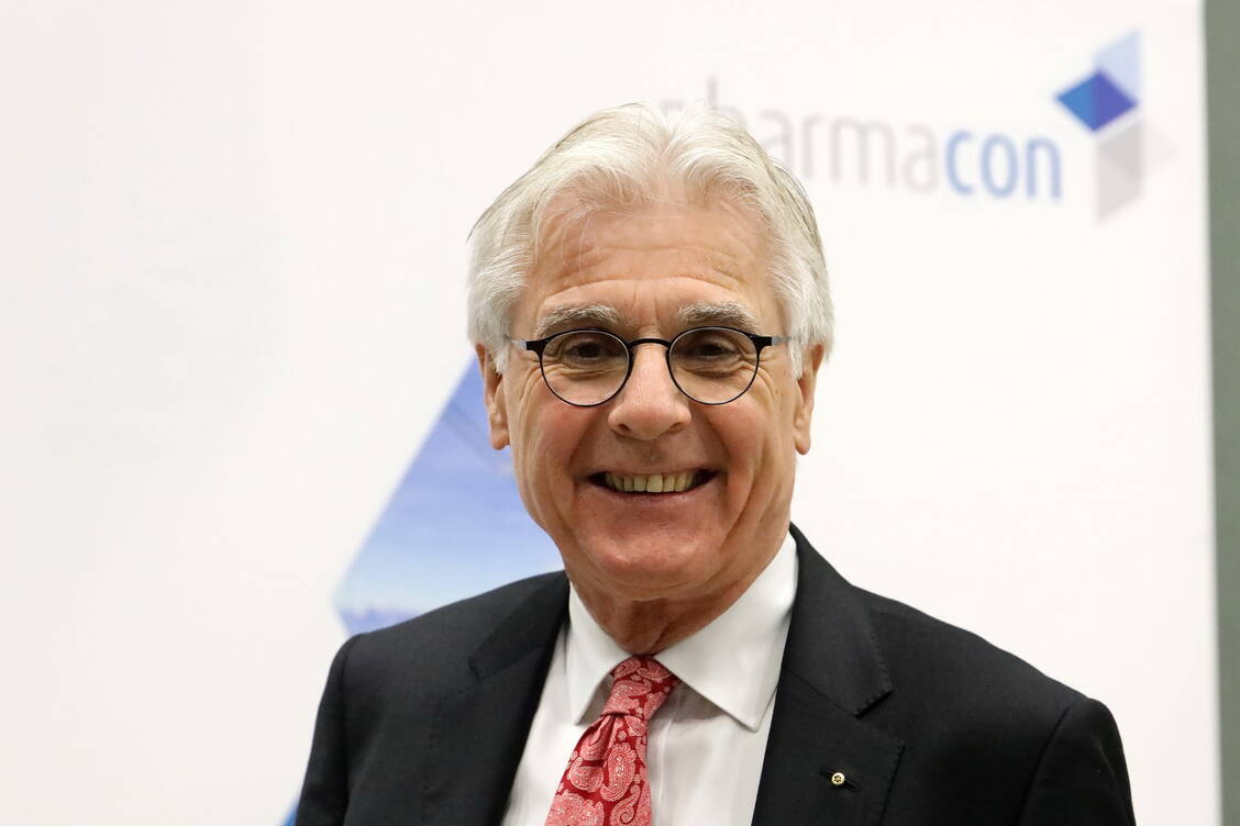 Jeder sollte wissen, wie die Wiederbelebung funktioniert, sagt Professor Dr. Theo Dingermann. / Foto: PZ/Alois Müller