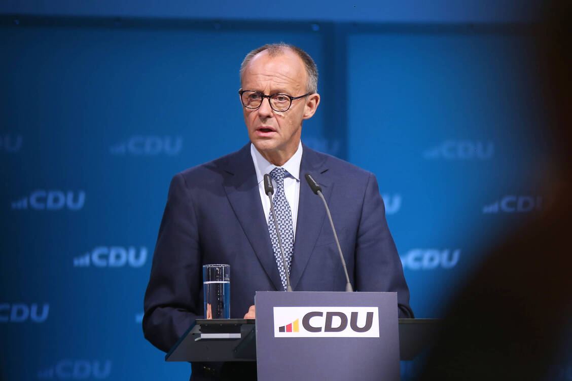Friedrich Merz auf dem kleinen Parteitag der CDU.  / © IMAGO/dts Nachrichtenagentur