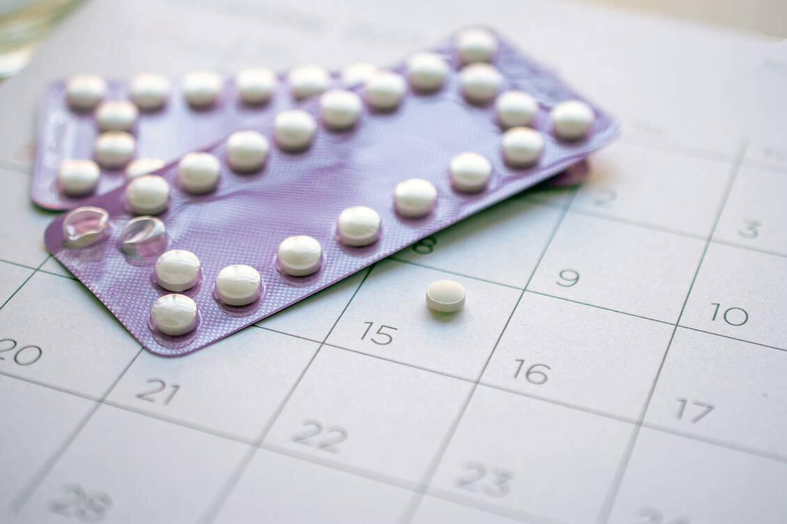 In der USA könnte in den kommenden Monaten die Minipille  Opill<sup>®</sup> (HRA Pharma) aus der Verschreibungspflicht entlassen werden (Symbolbild). / Foto: Adobe Stock/Noey smiley