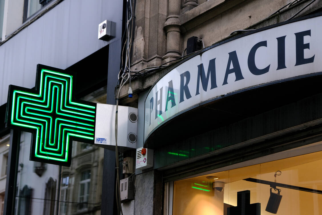Rx-Präparate gibt es in Belgien nur persönlich in der Apotheke  – auch bei Online-Bestellungen. / Foto: Imago/Alexandros Michailidis