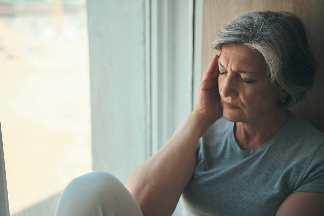 Covid-19 kann im Gehirn Veränderungen verursachen, die einem Alterungsprozess von 20 Jahren entsprechen. / Foto: Adobe Stock/Justlight