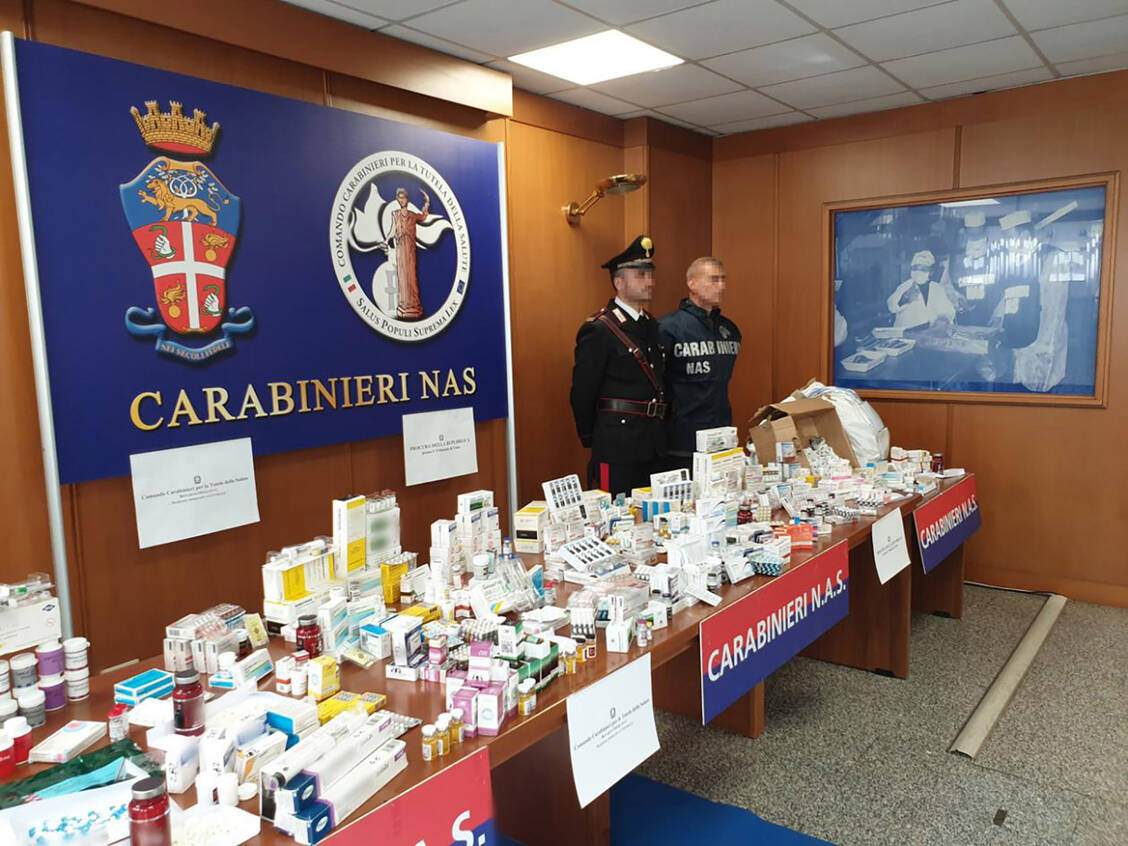 Bei der bislang größten internationalen Dopingrazzia wurden viele Tonnen Dopingmittel und gefälschte Medikamente sichergestellt. / Foto: Picture Alliance