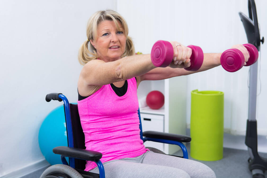 In der Regel folgt nach der Akutbehandlung eine Reha in einer spezialisierten Klinik. / Foto: Adobe Stock/Racle Fotodesign