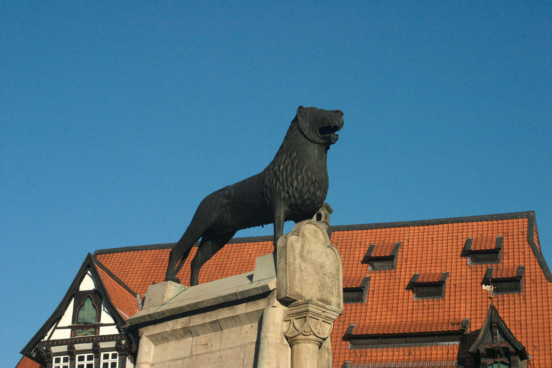 Der Braunschweiger Löwe, das Wahrzeichen der Stadt / Foto: Shotshop/Heike Bogaschewsky