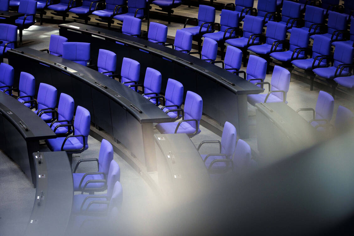 Der Bundestag wird vor der Wahl nicht mehr über die Legalisierung von Abtreibung abstimmen.  / © IMAGO/photothek