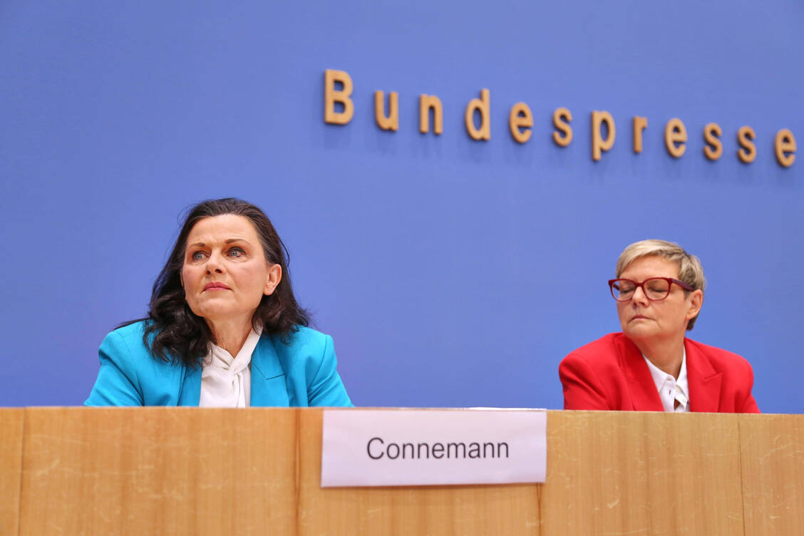 Gitta Connemann (CDU, l.) ) und Sabine Dittmar (SPD) fordern die Widerspruchslösung.  / © Imago / dts Nachrichtenagentur