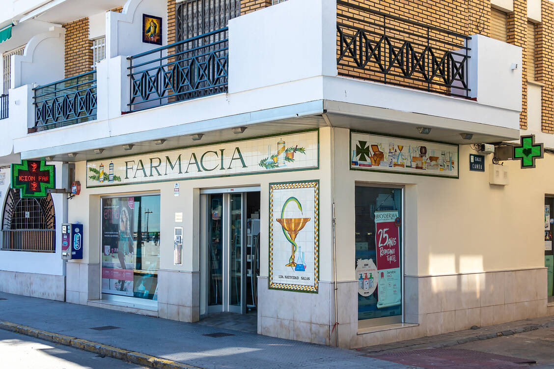 Wenn es nach den Plänen der EU-Kommission geht, dann könnten bald auch Deutsche etwa im Urlaub in Spanien (wie hier im spanischen Huelva) wie zuhause auch ein Rezept einlösen. / Foto: Adobe Stock/Alfredo