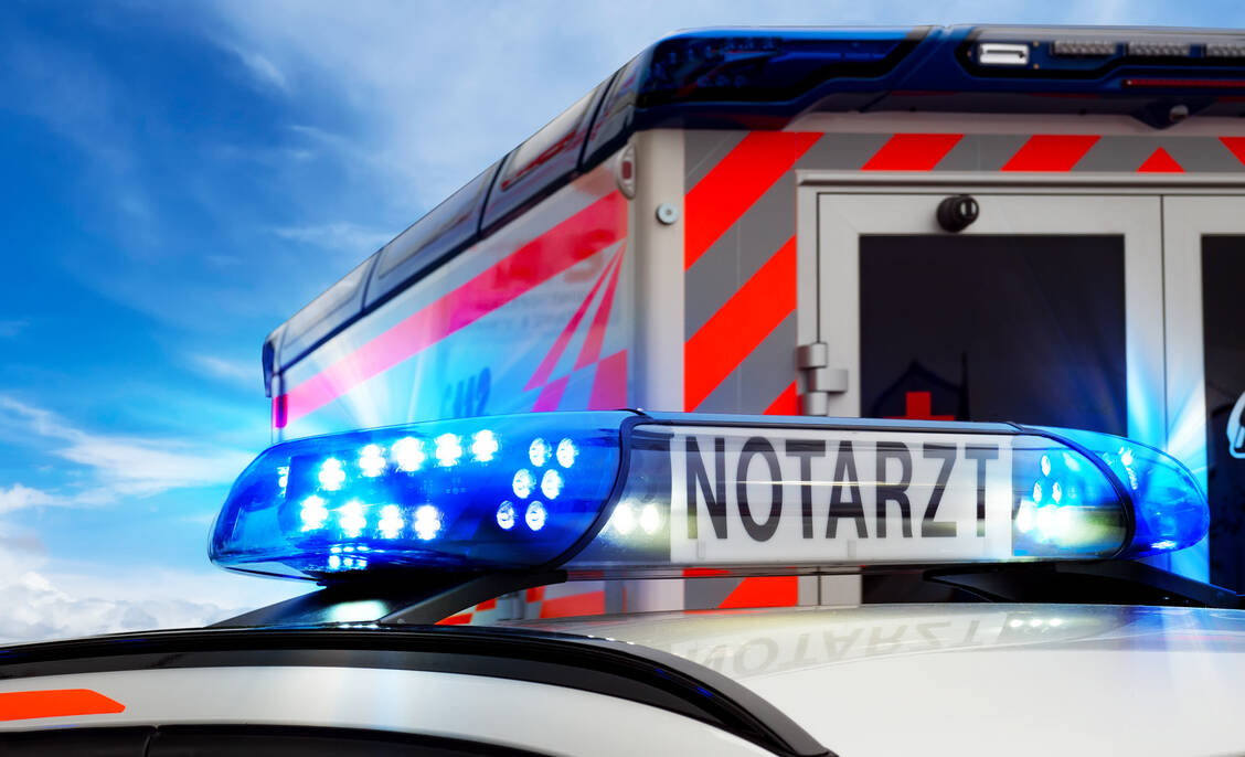 Wenn es schnell gehen muss, sollte ein Notarzt mit an Bord sein. / Foto: Adobe Stock/EKH-Pictures
