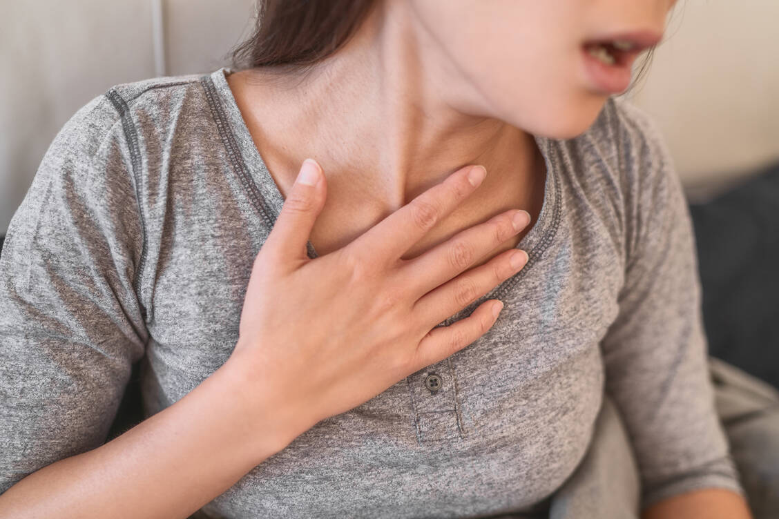 Bei einer akuten Exazerbation von Asthma oder COPD helfen oft nur systemische Corticosteroide. Der Antikörper Benralizumab könnte eine besser wirksame Alternative darstellen. / © Adobe Stock/Maridav