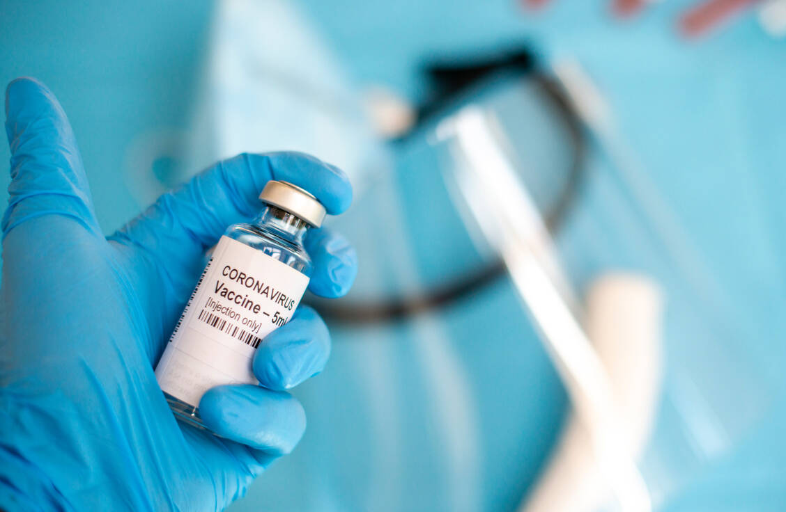 Derzeit werden laut Weltgesundheitsorganisation mehr als 20 Impfstoffe in klinischen Studien an Menschen getestet. / Foto: Getty Images/Paul Biris