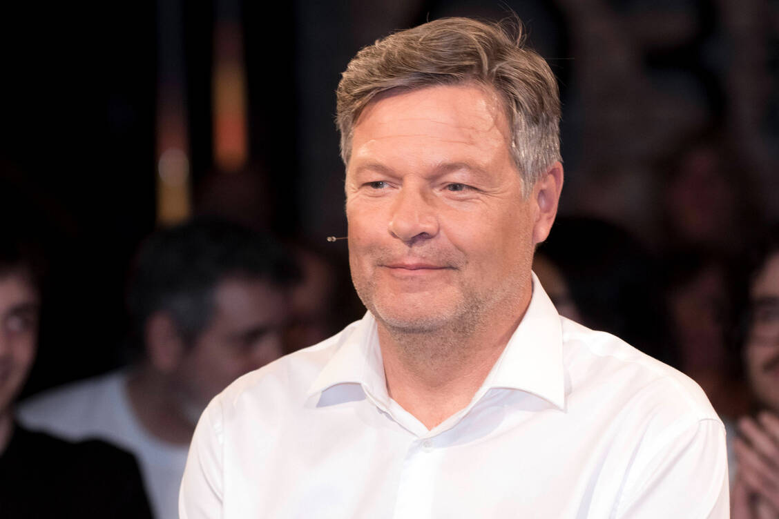 Robert Habeck stammt aus einer Apothekerfamilie, wollte aber nie Apotheker werden. / © Imago/Stefan Schmidbauer