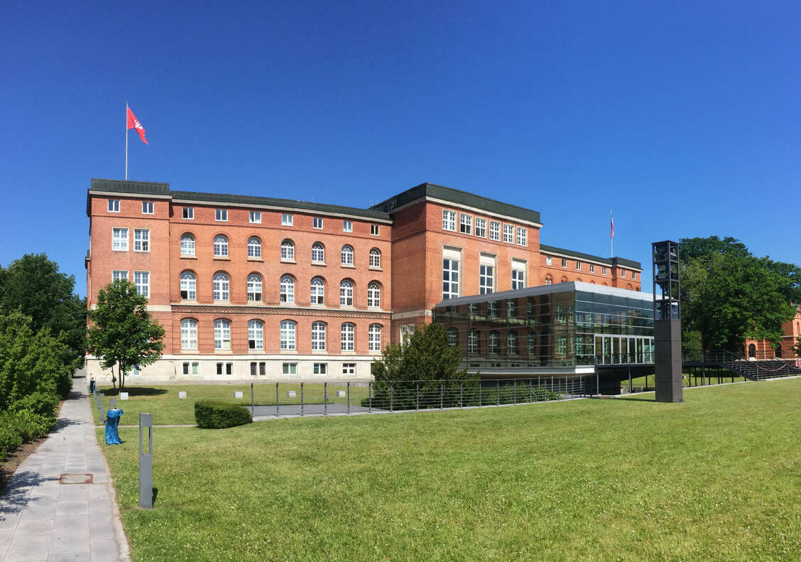 Ob die derzeitige Jamaika-Koalition im Schleswig-Holsteinischen Landtag bestehen bleibt, entscheidet sich bei der Landtagswahl am Sonntag.  / Foto: imago images/penofoto
