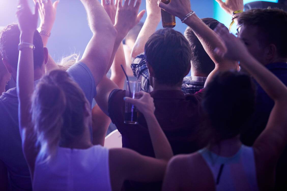 Arzneimittel wie Tilidin haben Eingang gefunden in die Partyszene. / Foto: Adobe Stock/Monkey Business
