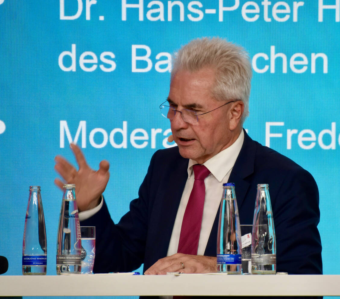 Dr. Hans-Peter Hubmann, Vorsitzender des Bayerischen Apothekerverbands  / © BAV/Sabrina Spieß