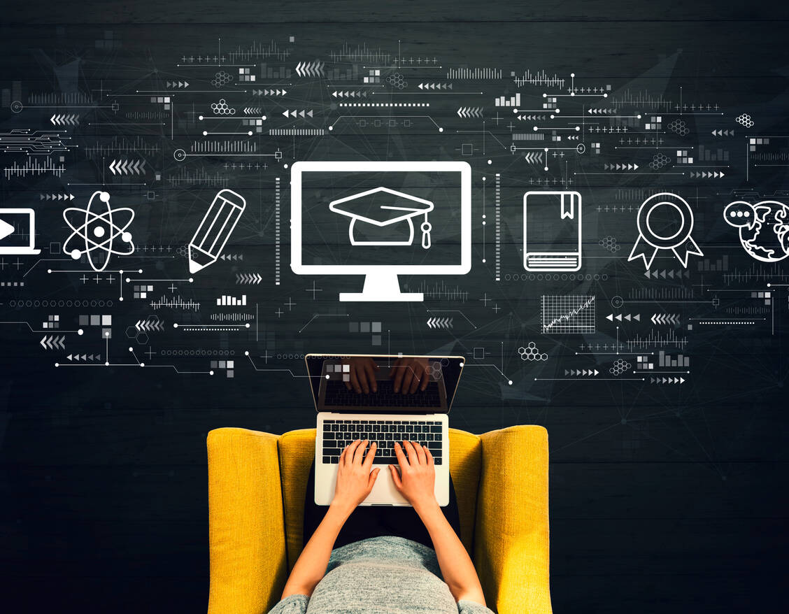 Der digitale Workshop-Tag des BPhD soll Pharmaziestudierenden die Möglichkeit bieten, sich direkt in die Vereinsarbeit einzubringen und gleichzeitig etwas für die eigene Weiterbildung mitzunehmen. / Foto: Adobe Stock / Tierney