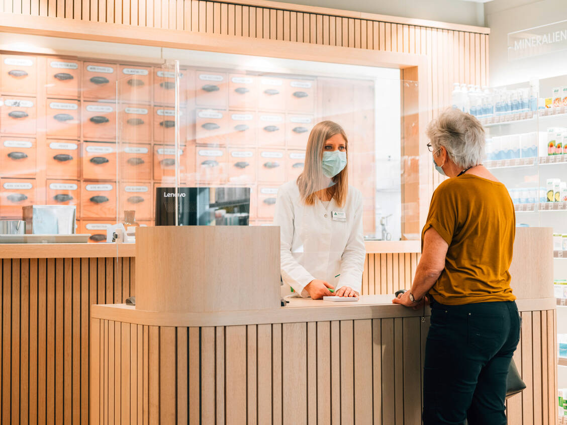 Die Schweizer haben während der Coronavirus-Pandemie verstärkt wahrgenommen, welche Dienstleistungen die Apotheken anbieten. / Foto: pharmaSuisse
