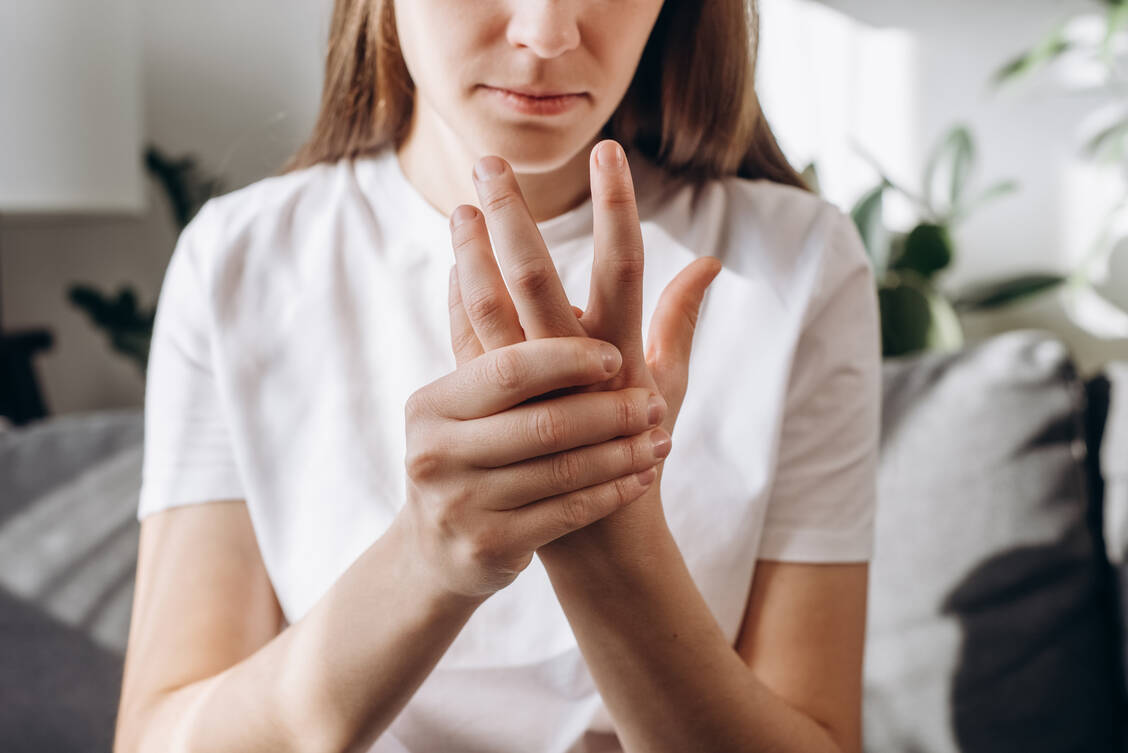 Leflunomid ist ein stark wirksames Basistherapeutikum bei rheumatoider Arthritis. / Foto: Adobe Stock/Yura Yarema