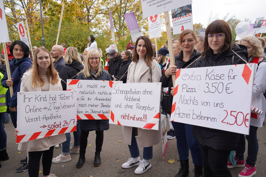 Auftakt des »Demovember« vor dem Thüringer Landtag in Erfurt. / Foto: Apothekerverband Thüringen