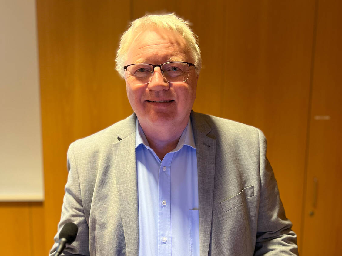 Der Vorsitzende des LAV Sachsen-Anhalt, Mathias Arnold, berichtete über die schwierige politische Situation, die nun erst einmal Stillstand bedeutet. / © Katrin Pohl/LAV Sachsen-Anhalt