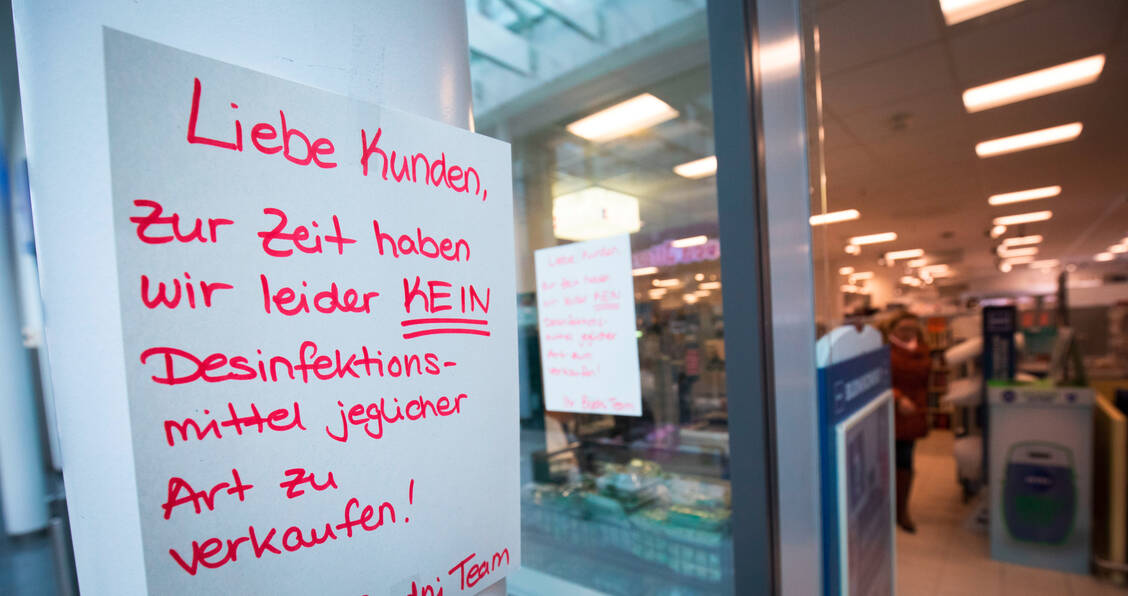 Desinfektionsmittel sind derzeit überall ausverkauft. / Foto: dpa