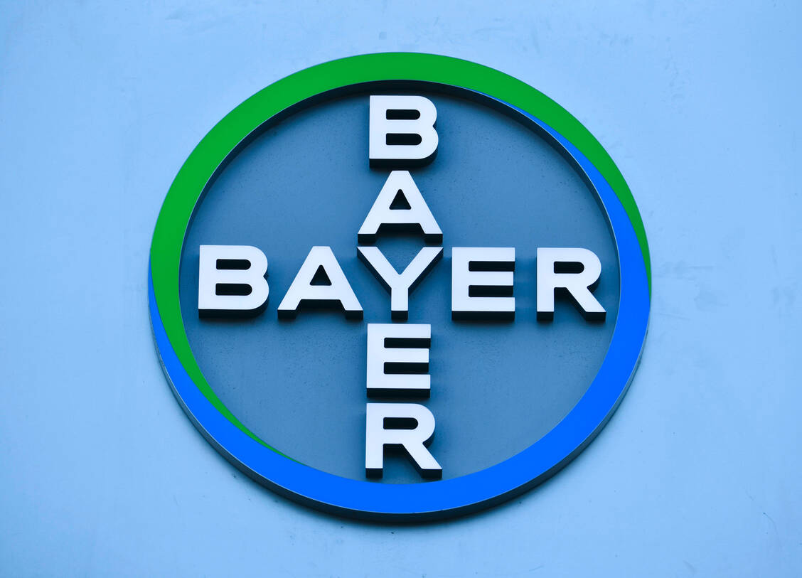 Bayer will bei vielen US-Klagen reinen Tisch machen und akzeptiert jetzt einen Vergleich, der das Unternehmen bis zu 9,8 Milliarden Euro kostet. / Foto: Imago images / SchöniIg