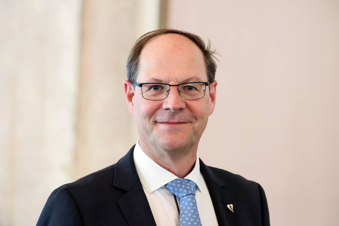 Professor Dr. Martin J. Hug  von der Apotheke des Universitätsklinikums Freiburg  / Foto: PZ/Alois Müller