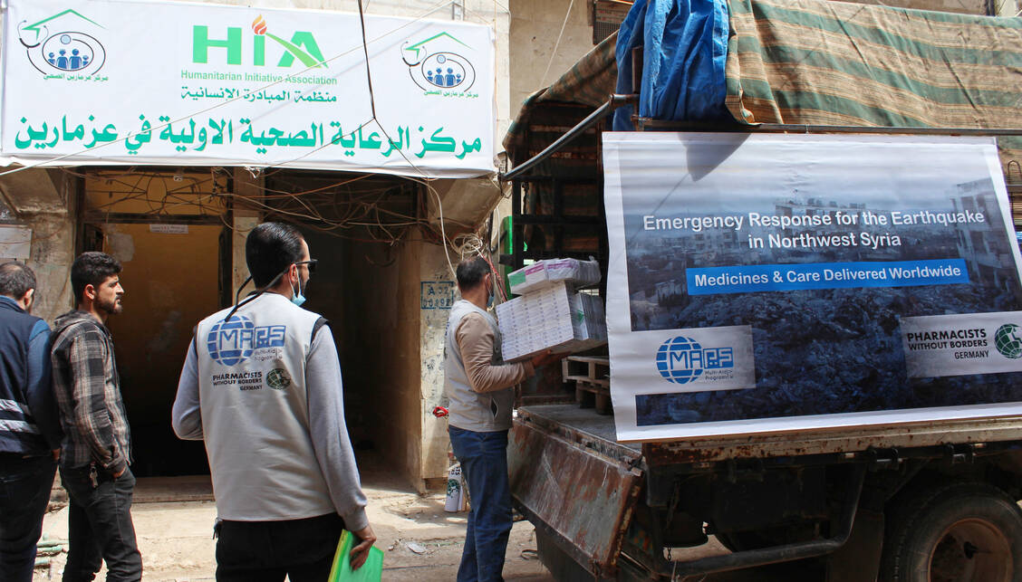Die vom Erdbeben betroffene Bevölkerung in Nordwest-Syrien ist weiterhin auf Arzneimittellieferungen angewiesen.  / Foto: Apotheker ohne Grenzen
