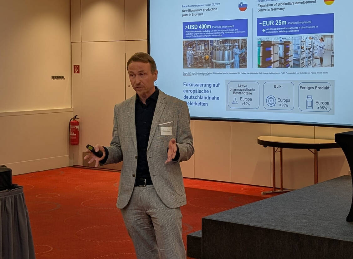 Christopher Kirsch sprach über die unzureichende Finanzierung der Generika-Produktion.  / © PZ/Brockfeld